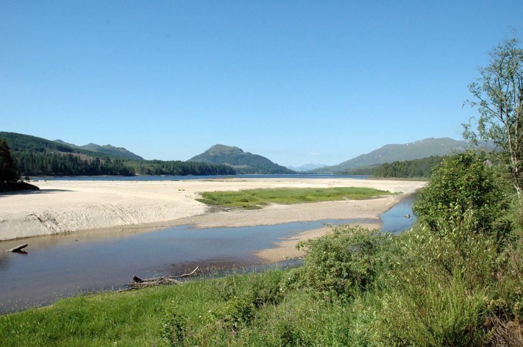 River Pattack vor der Mündung ins Loch Laggan